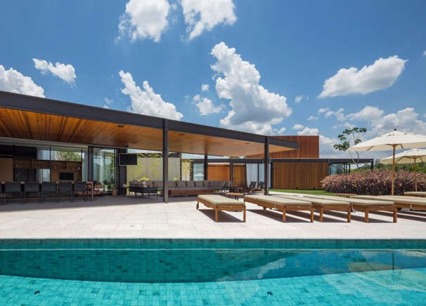 Большой дом