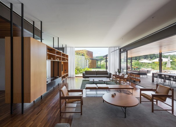 Большой дом